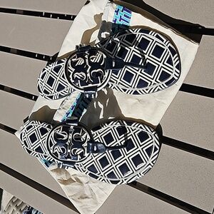 Tory Burch Miller sandals size 8.5 Navy/Ivory